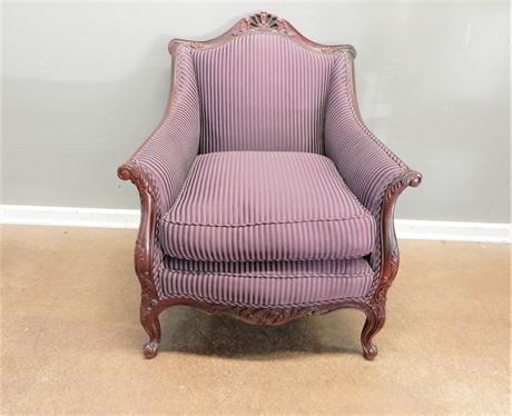 Upholstered / Wood / Accent Chair