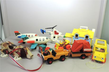 FISHER-PRICE Toy lot