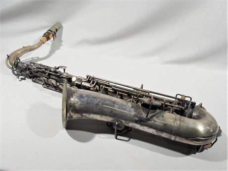 1907-08 Antique Beuscher True Tone - Low Pitch Alto Saxophone - Elkhart Indiana