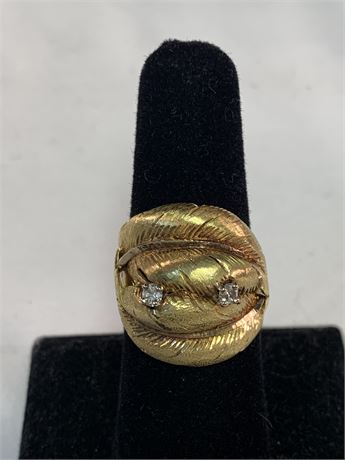 18kt GOLD Rolled Leaf  Feather Diamond Ring