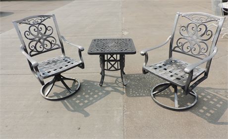 Pair of Outdoor Metal Chairs / Table