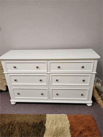 Kids Legacy Classic Dresser with Mirror