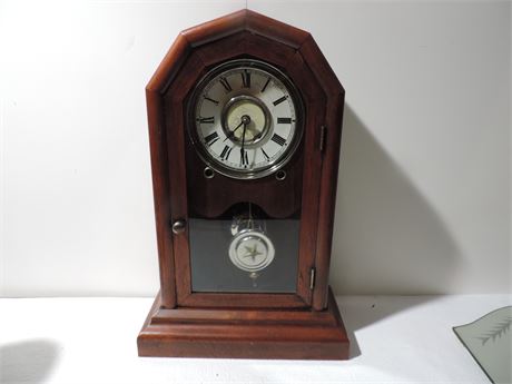 Vintage Seth Thomas Mantle Clock / Key