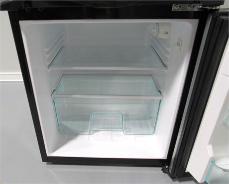 Transitional Design Online Auctions - Frigidaire Free Standing Freezer