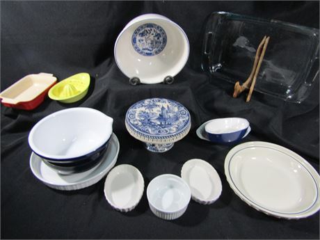 Variety of Bakeware, Bowls and Accessories including Pyrex