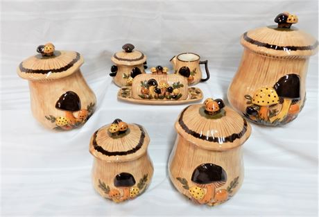 Vintage Mushroom Ceramic Canister Set (7)