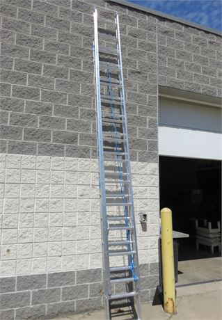 WERNER 28-ft. Aluminum Extension Ladder