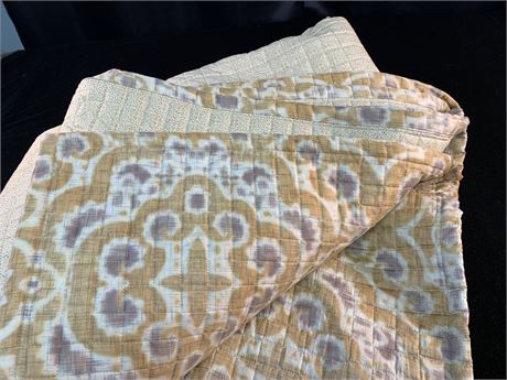 TUNISIAN QUILTED  COVERLET made in ITALY