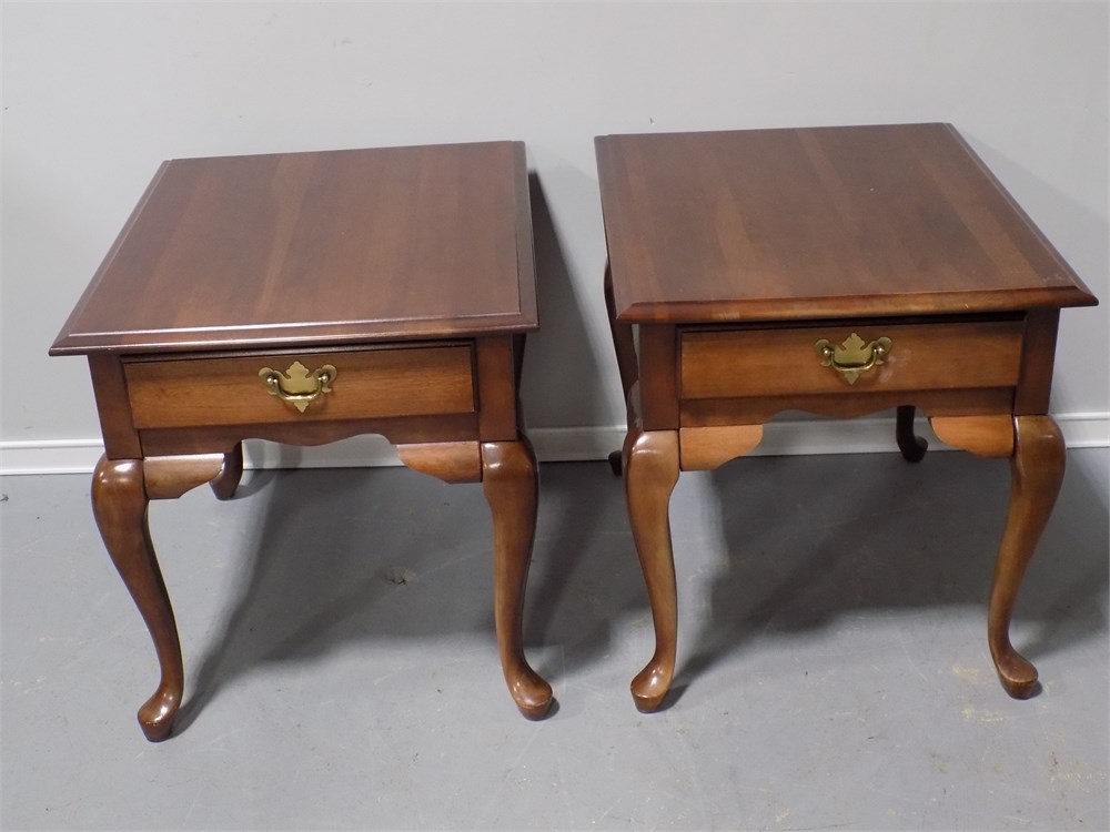 Transitional Design Online Auctions Queen Anne Broyhill End Tables   Da434f31 E1ef 4736 B290 3a258fa5ff56 Largesize 