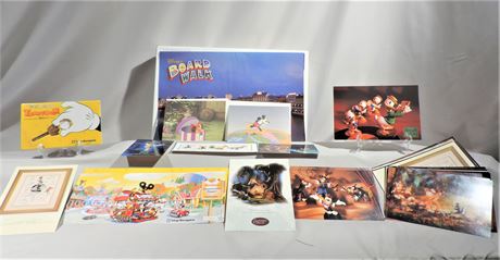 Walt Disney 2000 Membership Gift Sculpture / Postcards / Tokyo Passport