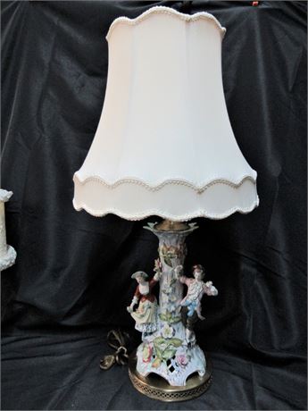 Vintage Capodimonte Style Ornate Lamp