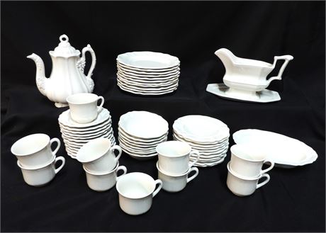 RED CLIFF Ironstone 'Heirloom' China Set