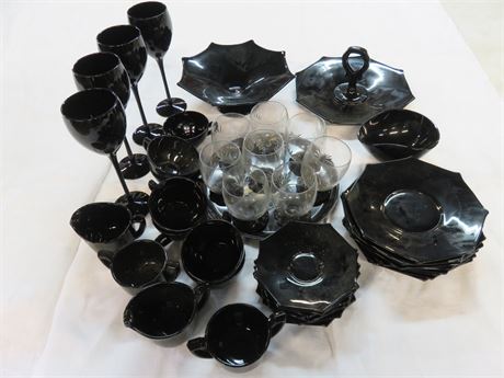 Black Dinnerware Set