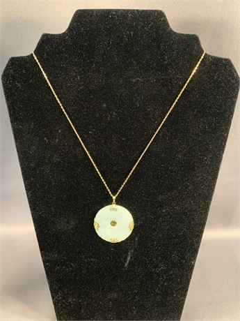14KT Yellow Gold Jade Pendant/ Necklace
