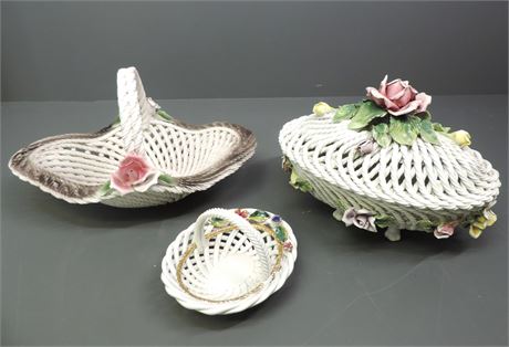 CAPODIMONTE Weaved Floral Baskets / Signed