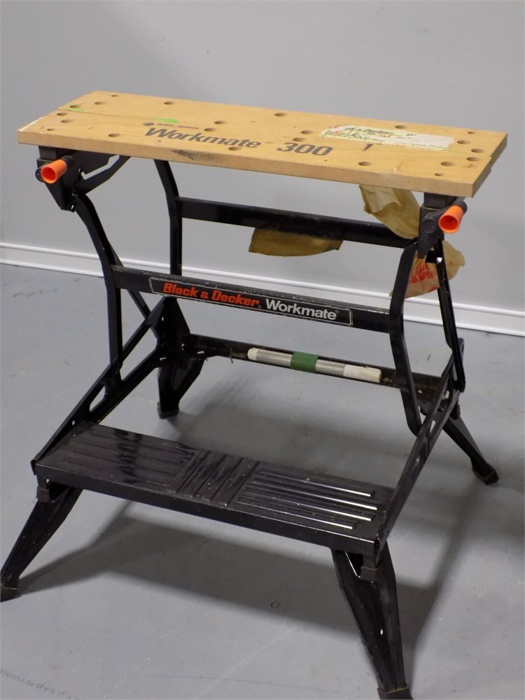 Transitional Design Online Auctions - BLACK & DECKER Workmate 200