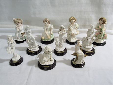 10 Florence - Giuseppe Armani Small Figurines