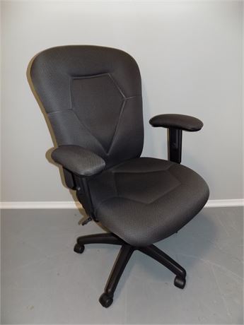 Cushioned Office Desk Chair