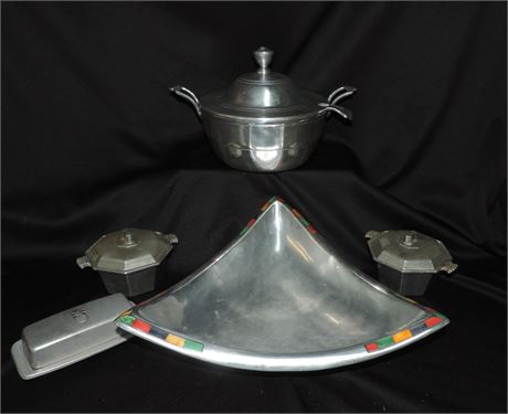 Vintage INTERNATIONAL SILVER Covered Bowls / Decorative Dish / Soup Tureen
