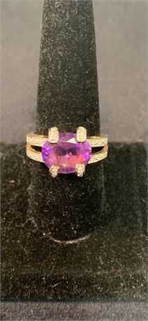 Truly Exquisite, Marked 14 kt Ring, High Quality, Amethyst Stone With Diamonds