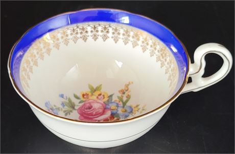Vintage Royale Grafton Bone China Tea Cup