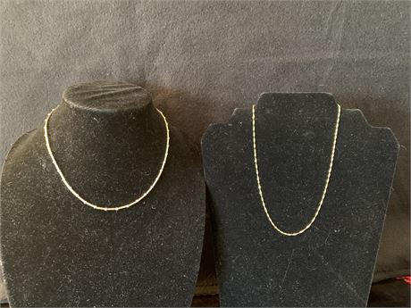 Lot of 14 kt Gold  Necklaces