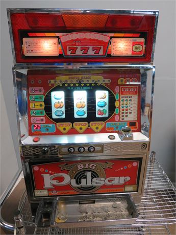 Big Pulsar Slot Machine