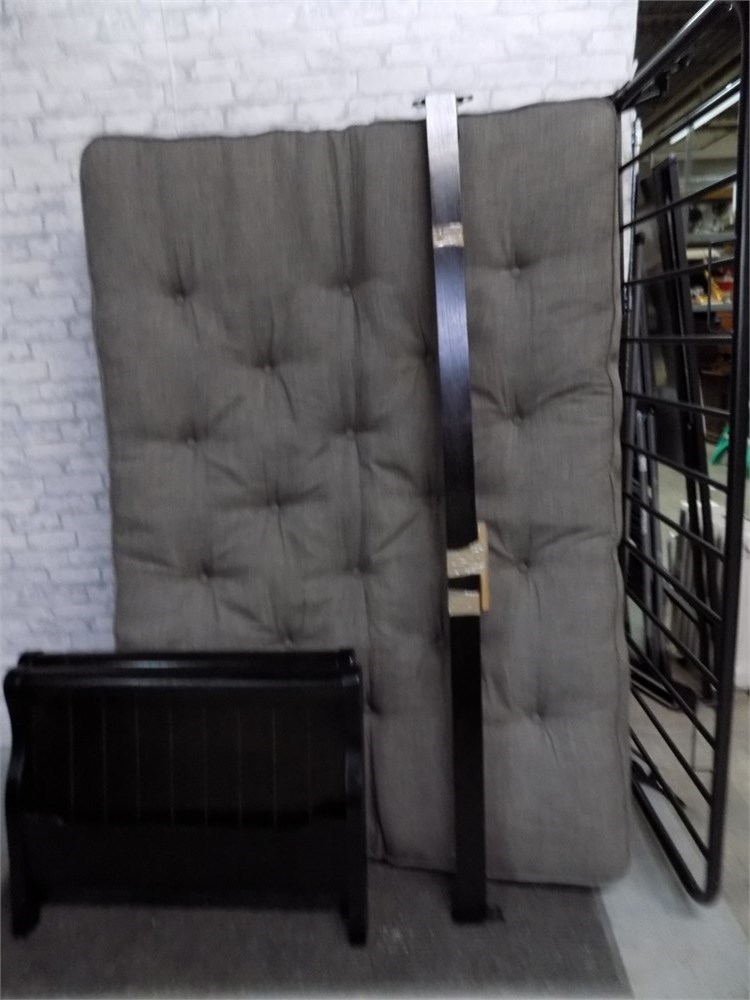 Transitional Design Online Auctions - Dorel Futon