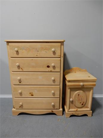 Vaughan Furniture Co. Chest / Commode