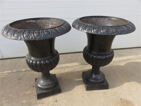 Cast Iron Outdoor Planter Urns