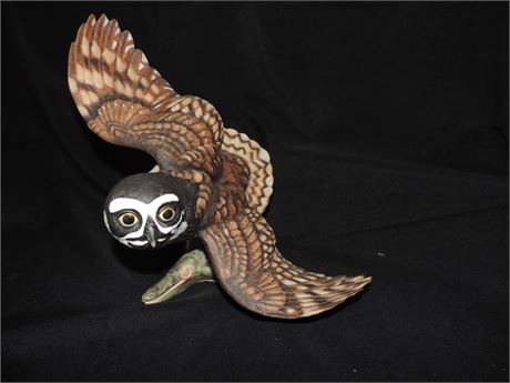 FRANKLIN MINT 'The Spectacular Owl' Large Porcelain Figurine