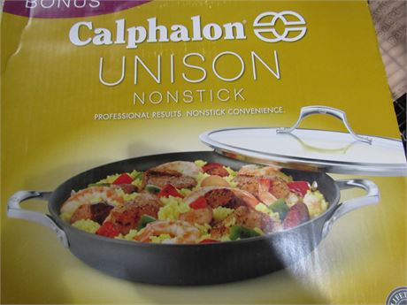 Calphalon Everyday Pan