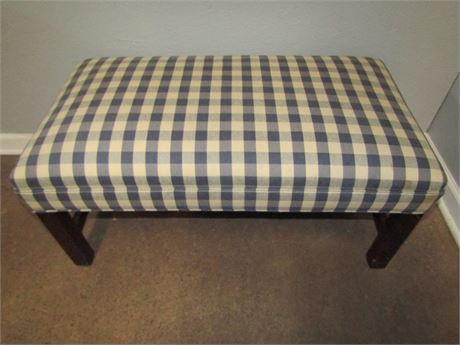 Bedroom Cushioned Bench Seat