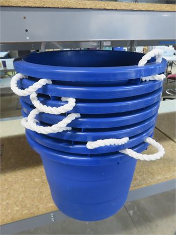 7 Plastic Storage Tubs