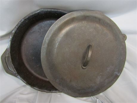 Lodge 12'' Cast Iron Skillet with Lid