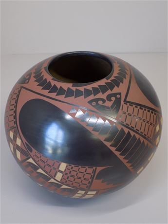 Antonio Sandoval Hand Crafted vase