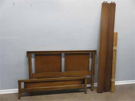 WHITE FURNITURE Mid-Century Full Size Bed