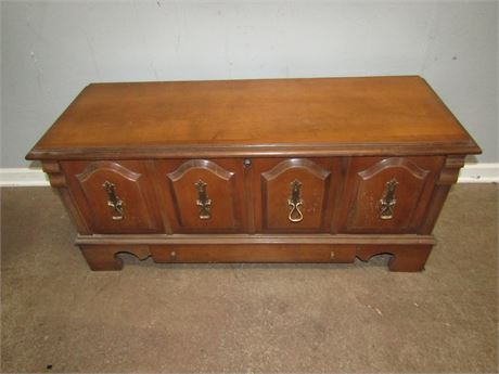 Vintage Lane Cedar Chest Bench, Model Style 4310-04, with Drawer