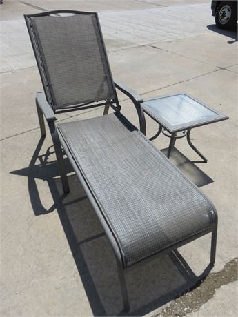 Outdoor Chaise Lounge Chair & Side Table