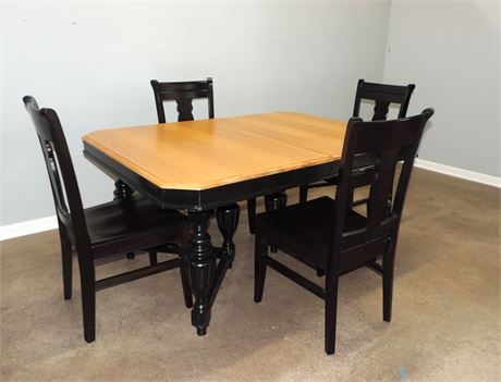 Painted Dining Table / Four Chairs