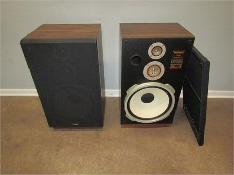 FISHER ST-832 Huge 3-way Professional Studio Monitors. Made in USA.