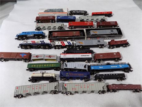 "N" Scale Model Train Locomotives and Cars