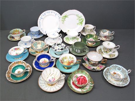 China Cups Saucers & Plates - 22 Piece Vintage Cabinet Collectors Lot