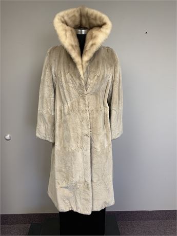 Sheared Mink Coat/Palomino Collar