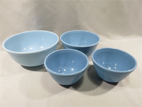 PYREX 4-Piece Blue Bowl Set