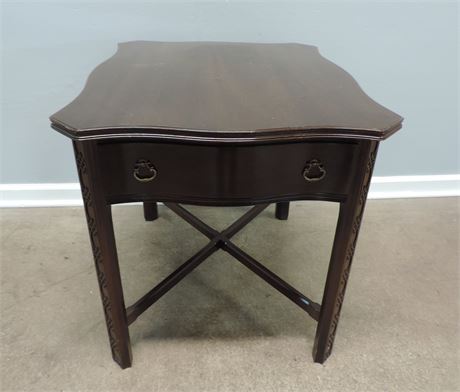 ETHAN ALLEN Accent Table / Solid Wood