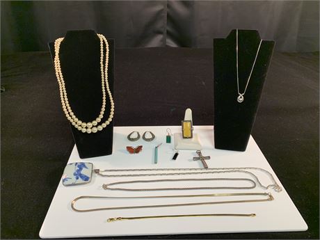 LOT OF STERLING SILVER Jewelery