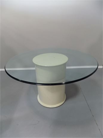 Round white Laminate Dining Table