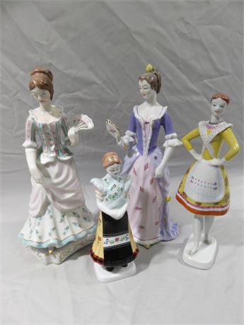 HOLLOHAZA Porcelain Figurines