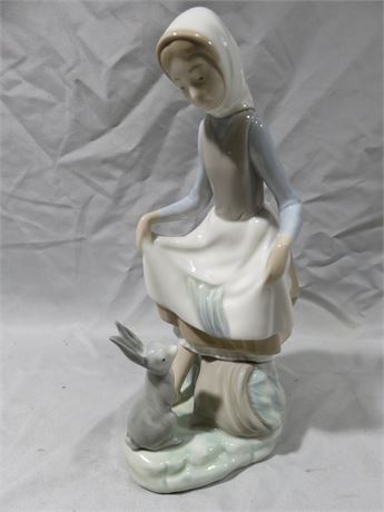 LLADRO Girl with Rabbit Figurine